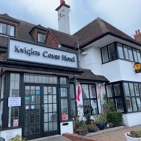 Отель Knights Court Грейт-Ярмут Экстерьер фото